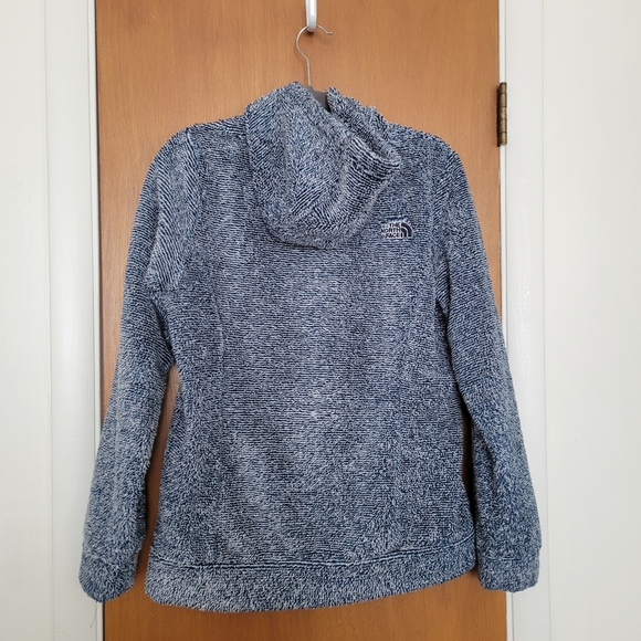 The North Face soft, fuzzy, cozy & comfortable hoodie sweatshirt - Picture 5 of 6